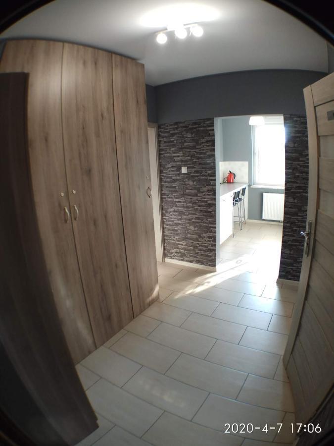 Appartamento 1090 Smialego 38 - Tanie Pokoje W Apartamencie - Samodzielne Zameldowanie - Self Check In Poznań Esterno foto