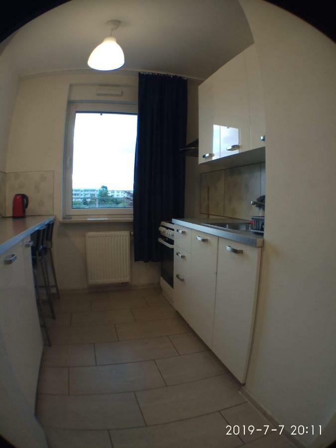 Appartamento 1090 Smialego 38 - Tanie Pokoje W Apartamencie - Samodzielne Zameldowanie - Self Check In Poznań Esterno foto